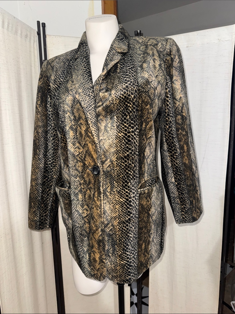 Vintage Silk Reptile Animal Print Velvety Jacket / Blazer Made in Italy UA 42